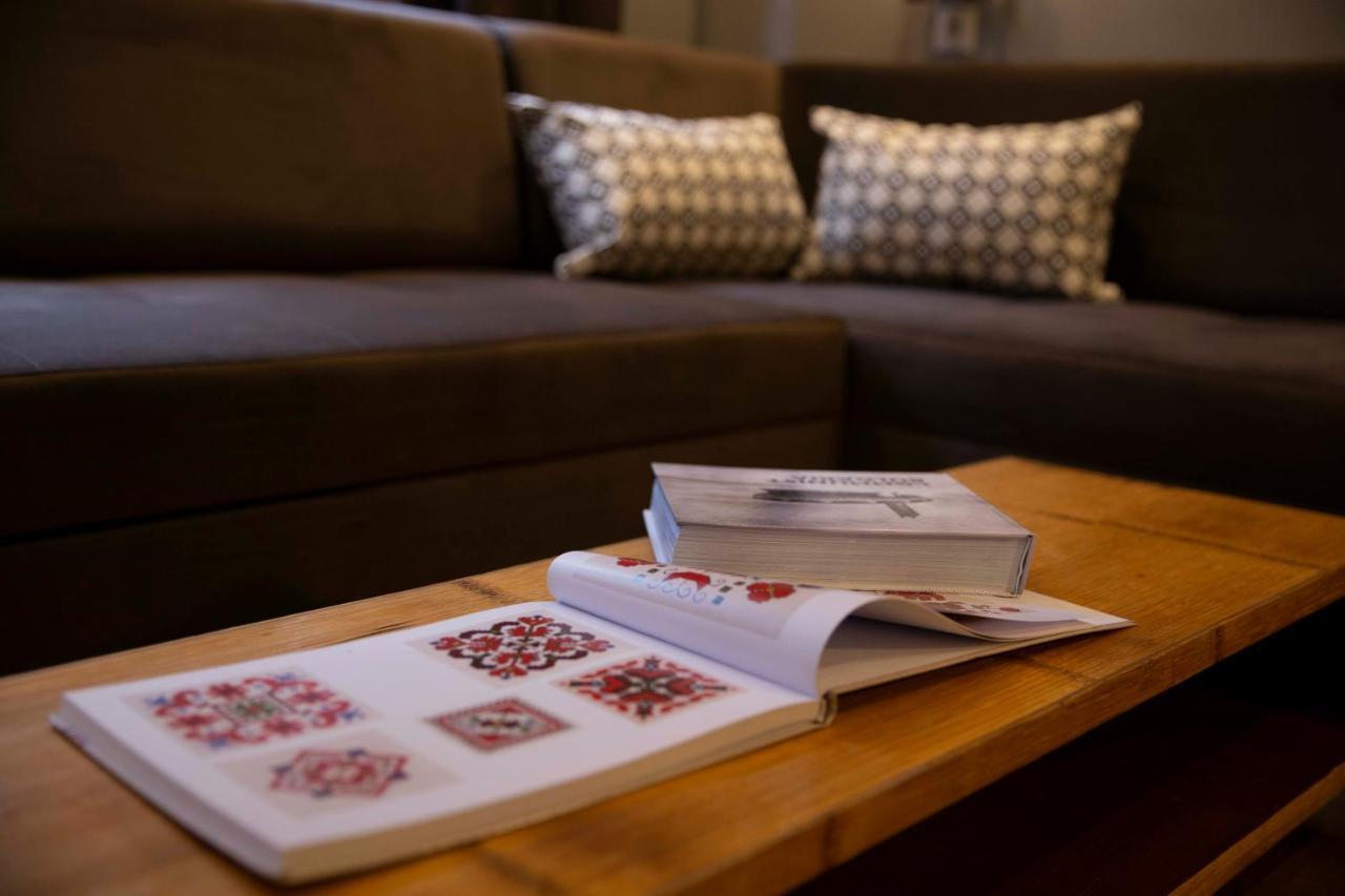 Central Sofia 3-Bedroom Apartment - Urban Art Gallery - Free Parking! מראה חיצוני תמונה